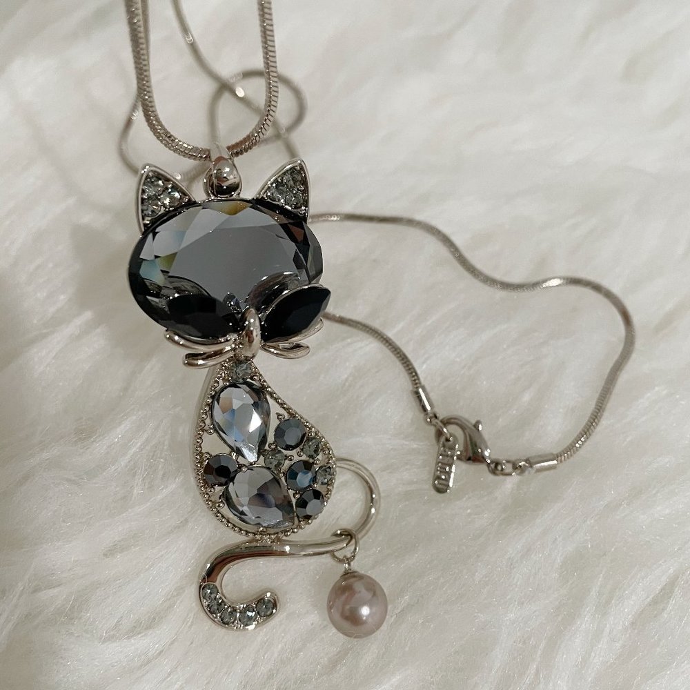 New Black Crystal Cat Necklace